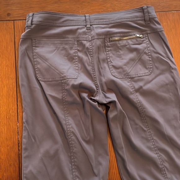 Prana Convertable Hiking Gray Pants 10. Excellent condition. Zip off pants. - Picture 6 of 11